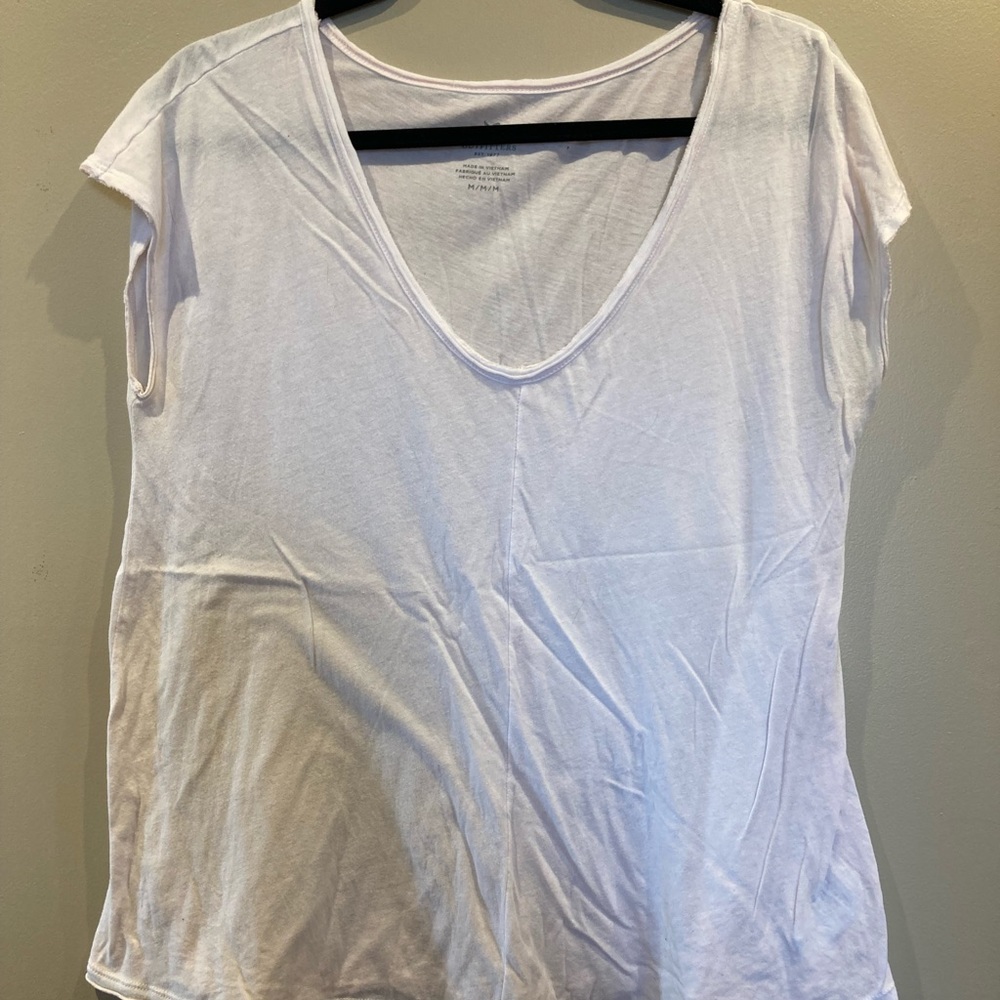 American eagle blush pink tee with cap sleeve!